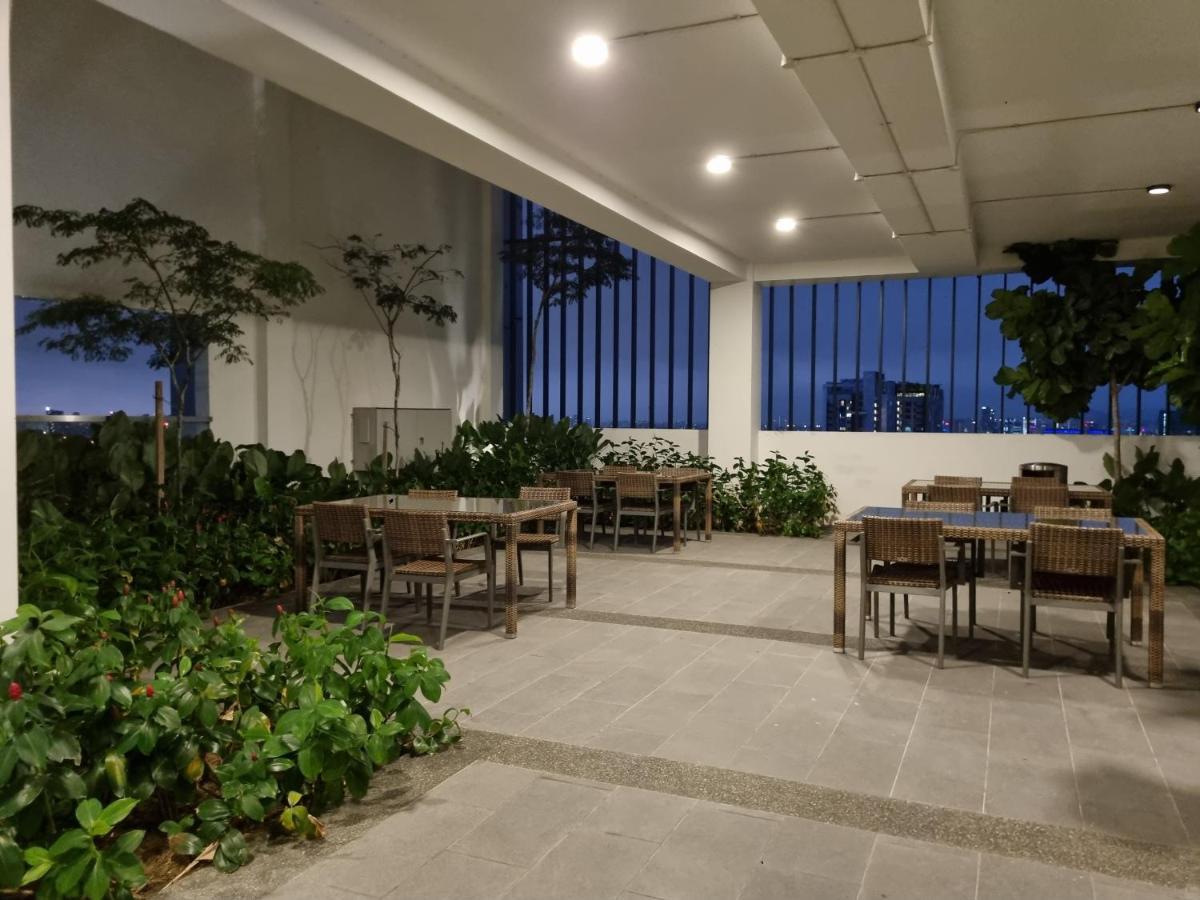 Pavilion 2 Revo L Rooftop Swimming Pool Ls15 Κουάλα Λουμπούρ Εξωτερικό φωτογραφία